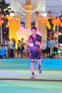 BIB: 1136
                            <button type="button" onclick="openModal(21768564)" class="btn btn-primary btn-sm float-right btn-popup" data-toggle="modal" data-target=".modal-high-quality">
                        <i class="fas fa-shopping-cart"></i> Add to Cart
                    </button>
                                            <button type="button" onclick="isThisMe(21768564, true)" class="btn btn-success btn-sm float-right btn-popup btn-isme hidden" data-toggle="tooltip" data-placement="bottom" title="นี่คือรูปของคุณใช่ไหม คลิกที่นี่เพื่อเอาเข้าอัลบั้ม">
                        <i class="fas fa-plus"></i> Add to album
                    </button>
                    <button type="button" onclick="isThisMe(21768564, false)" class="btn btn-warning btn-sm float-right btn-popup btn-isnotme hidden">
                        <i class="fas fa-ban"></i> Remove from album
                    </button>